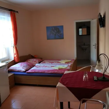 Πανσιόν Pension Vseruby